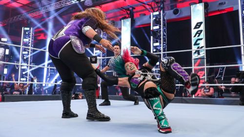 Asuka vs. Nia Jax at WWE Backlash 2020 17