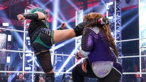 Asuka vs. Nia Jax at WWE Backlash 2020 3