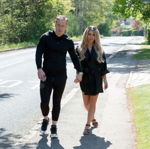 Bianca Gascoigne and Kris Boyson Out in Gravesend 2020/06/15 2