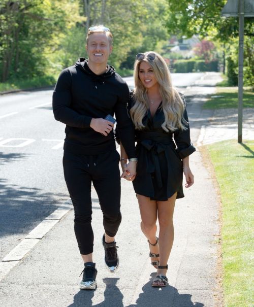 Bianca Gascoigne and Kris Boyson Out in Gravesend 2020/06/15 9
