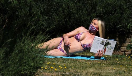 Caprice Bourret in Bikini and Matching Mask at a Park in London 2020/05/31. 6