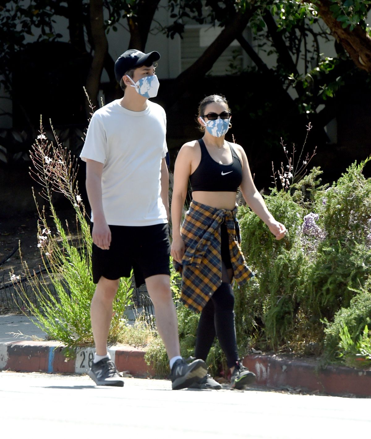 Charli XCX and Huck Kwong Wearing Masks Out in Los Angeles 2020/06/04