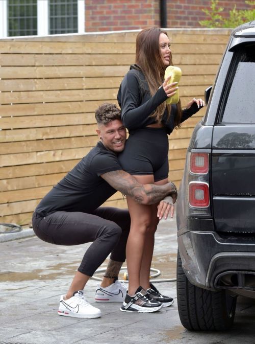 Charlotte Crosby Washing Her Car with Boyfriend in Newcastle 2020/06/04 3