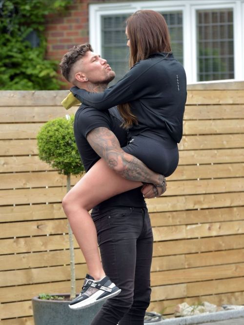 Charlotte Crosby Washing Her Car with Boyfriend in Newcastle 2020/06/04 9