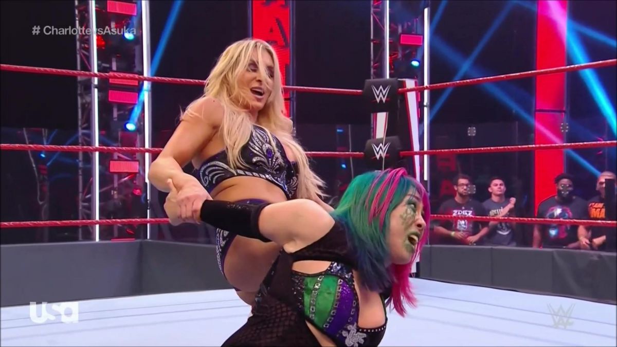 Charlotte Flair vs Asuka - Raw Digitals 2020/06/08 21