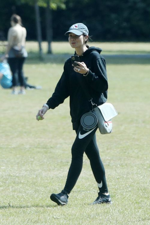 Christine Lampard Out with her Dog at a Park in London 06/09/2020 2