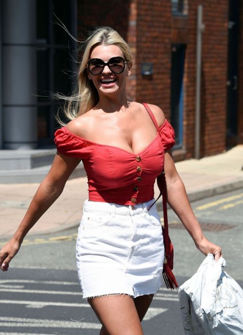 Christine McGuinness at a Post Office in Wilmslow 2020/06/01