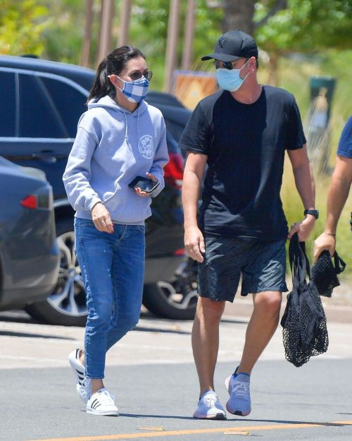 Courteney Cox Shopping at Farmer