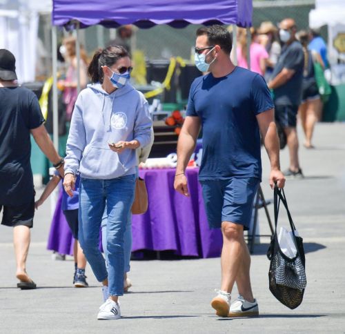 Courteney Cox Shopping at Farmer