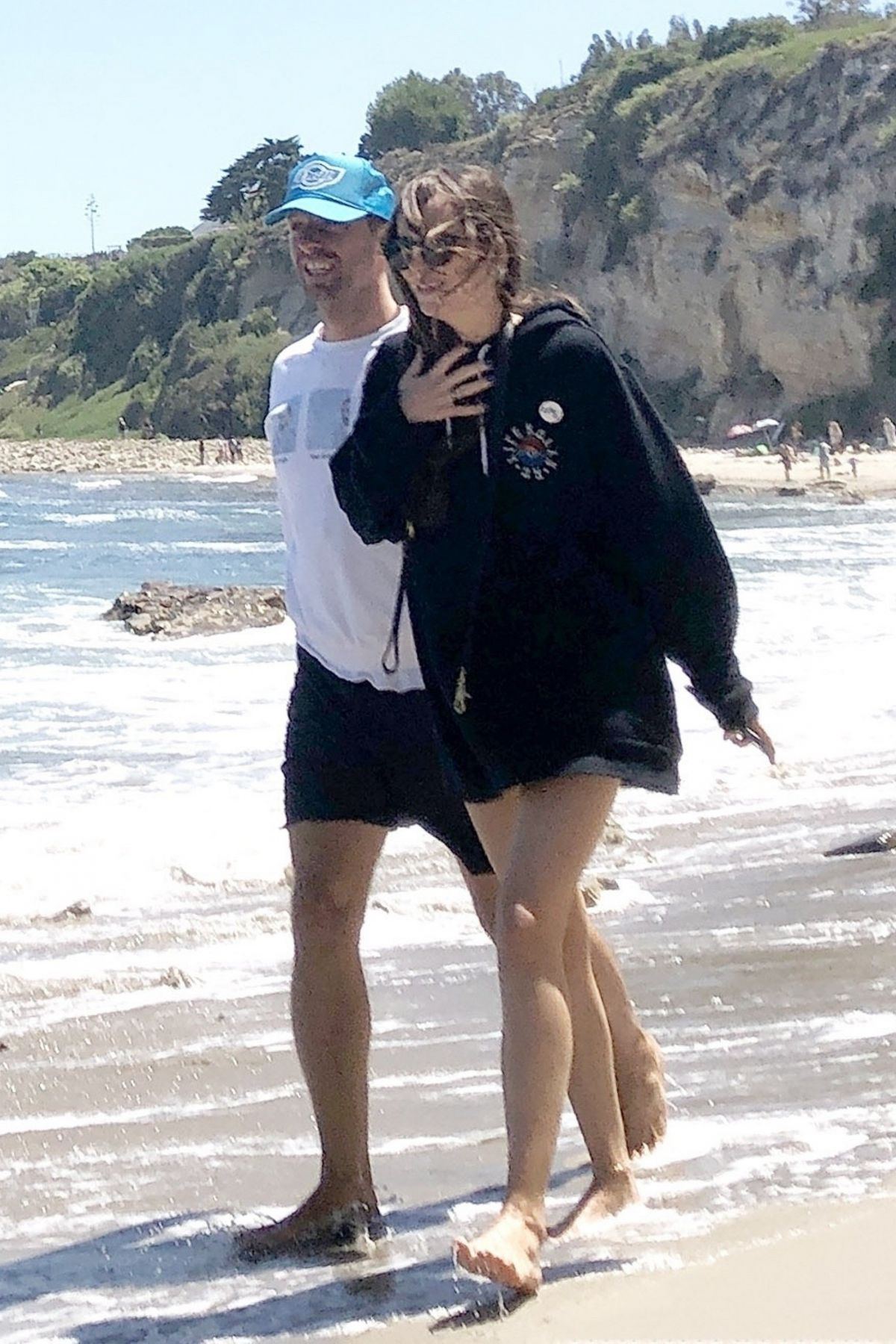 Dakota Johnson and Chris Martin at a Beach in Malibu 2020/06/13