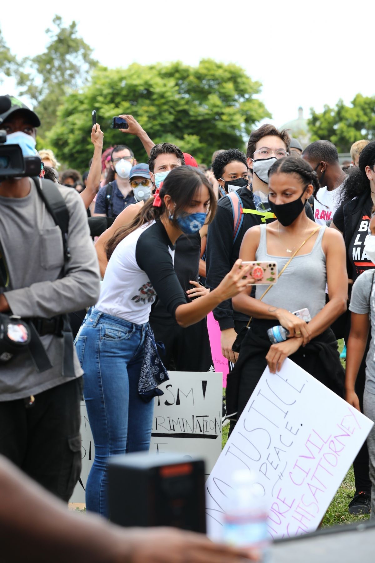 Eiza Gonzalez at a Black Lives Matter Protest in Los Angeles 2020/06/06