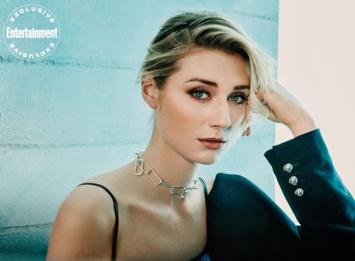 Elizabeth Debicki in Entertainment Weekly Magazine, July 2020 3
