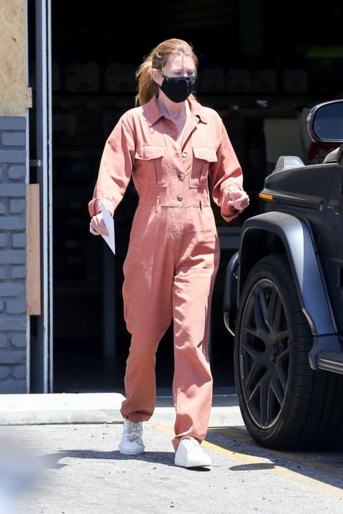 Ellen Pompeo Out and About in Los Feliz 2020/06/07 4