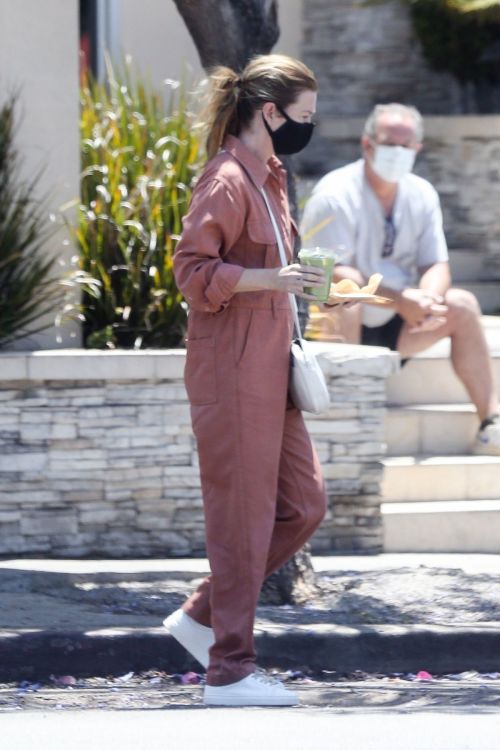Ellen Pompeo Out and About in Los Feliz 2020/06/07 8