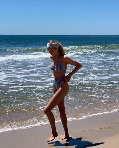 Elsa Hosk Shared in Bikini Photos in Instagram 2020/06/09