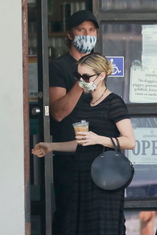 Emma Roberts and Garrett Hedlund at Larchmont Village in Los Angeles 2020/06/06 2