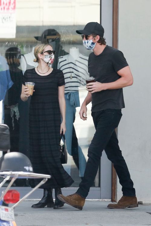 Emma Roberts and Garrett Hedlund at Larchmont Village in Los Angeles 2020/06/06 9