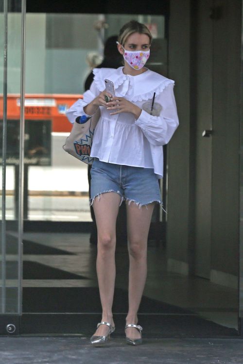Emma Roberts in Denim Shorts Out in Los Angeles 2020/06/12 12