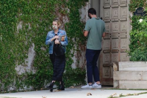 Emma Roberts Out and About in Beverly Hills 06/06/2020 1
