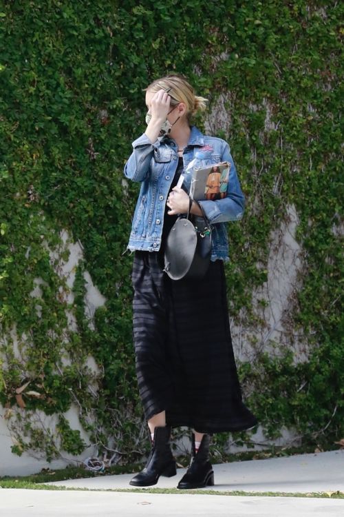 Emma Roberts Out and About in Beverly Hills 06/06/2020 6