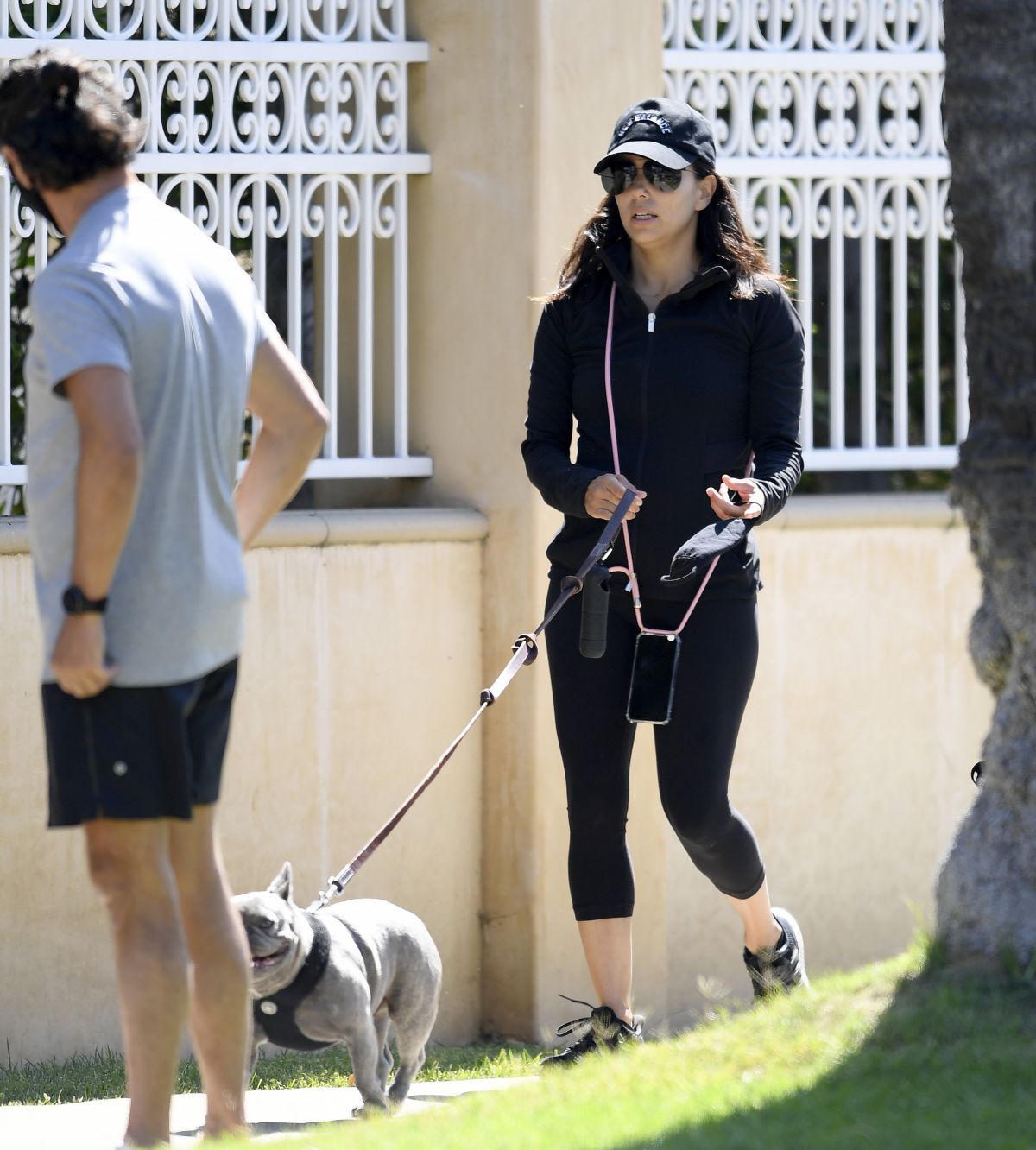 Eva Longoria Out with Her Dog in Beverly Hills 2020/06/08