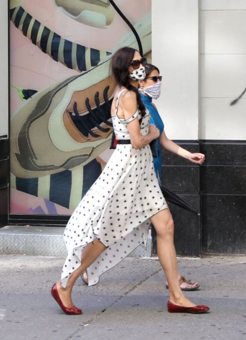 Famke Janssen Out and About in New York 2020/06/13 4