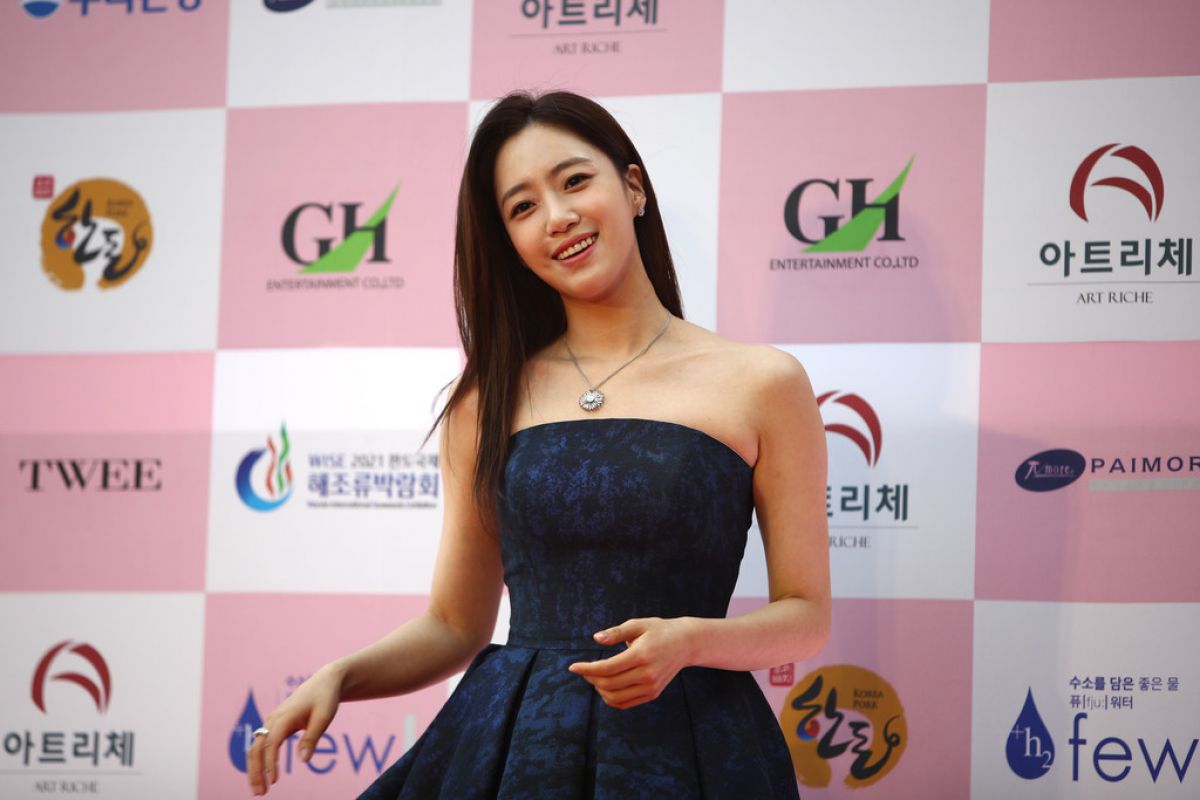 Hahm Eun-jung at 56th Daejong Film Awards in Seoul 2020/06/03