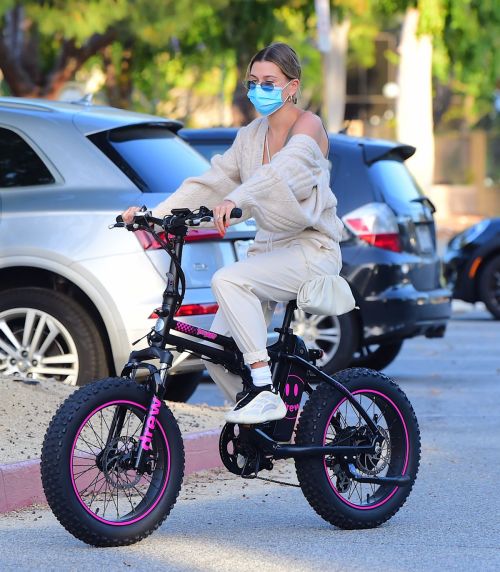 Hailey Bieber and Justin Bieber Out Riding Electric Bikes in Los Angeles 2020/06/14 11