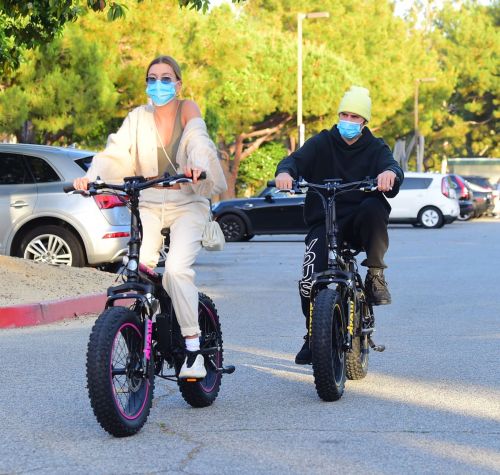 Hailey Bieber and Justin Bieber Out Riding Electric Bikes in Los Angeles 2020/06/14