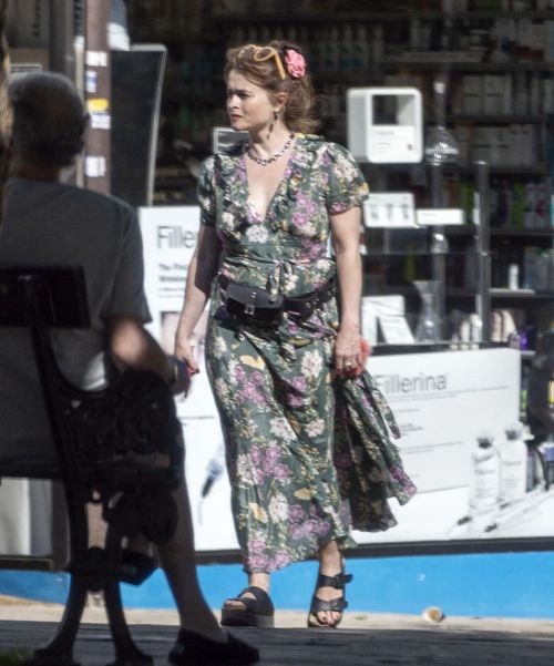 Helena Bonham Carter Out with her friends in London 2020/06/01 3