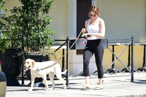 Hunter Haley King Out with Her Dog in Los Angeles 2020/06/11