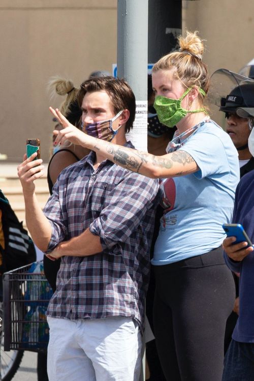 Ireland Baldwin at a Black Lives Matter Protest in Los Angeles 2020/06/01