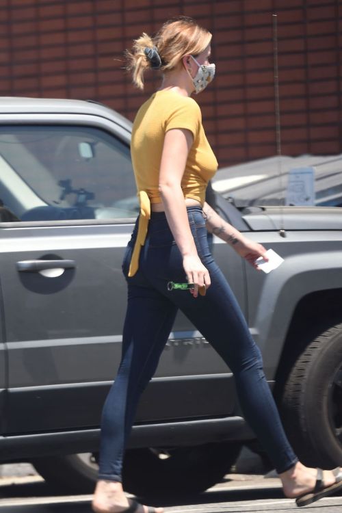 Ireland Baldwin Out and About in Los Angeles 2020/06/11