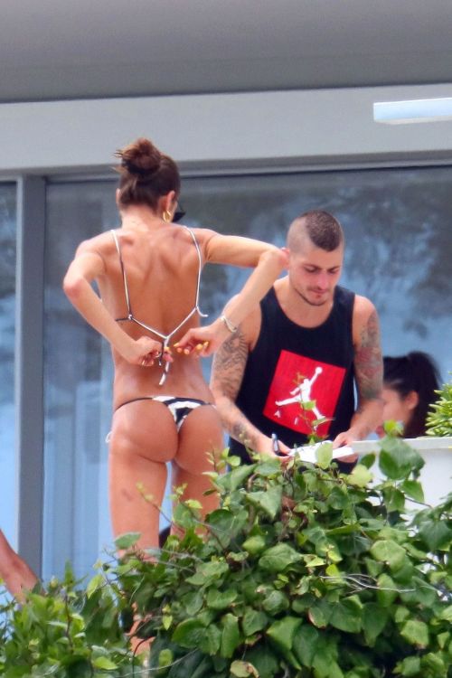 Izabel Goulart in Bikini at Hotel Balcony 2020/06/08 6