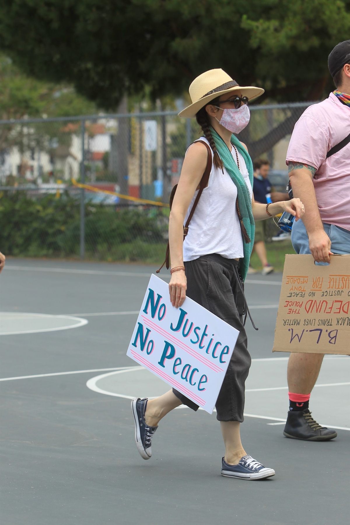 Jaime Murray at Black Lives Rally in West Hollywood 2020/06/06