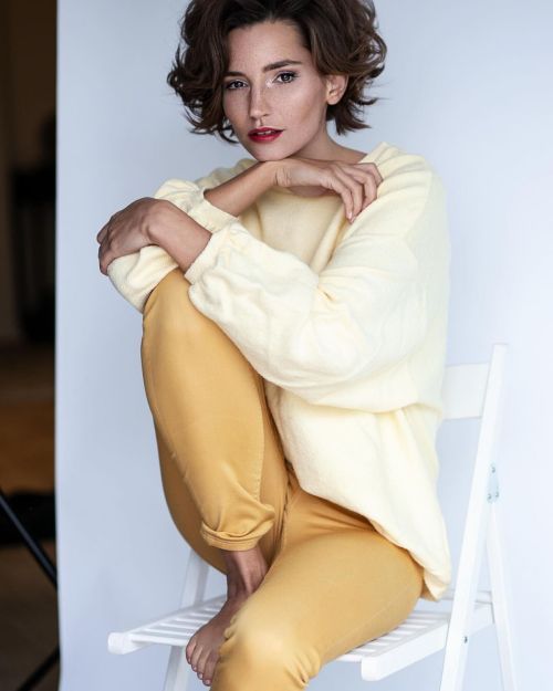 Janina Schiedlofsky Hot Photoshoot Pictures, 2019/2020 3