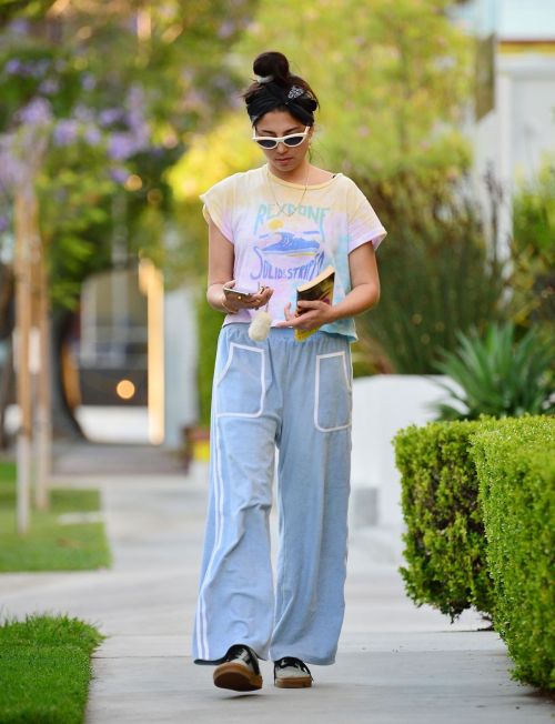 Jessica Gomes Out and About in Los Angeles 2020/06/08 10