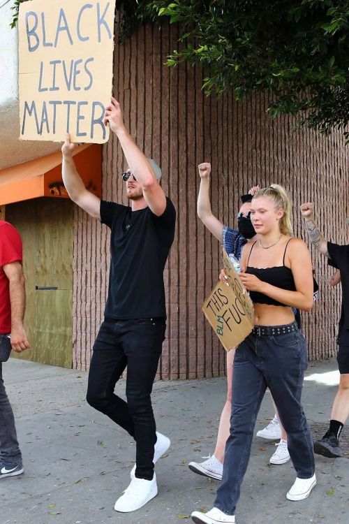 Josie Canseco Out Protesting in West Hollywood 2020/06/03 3