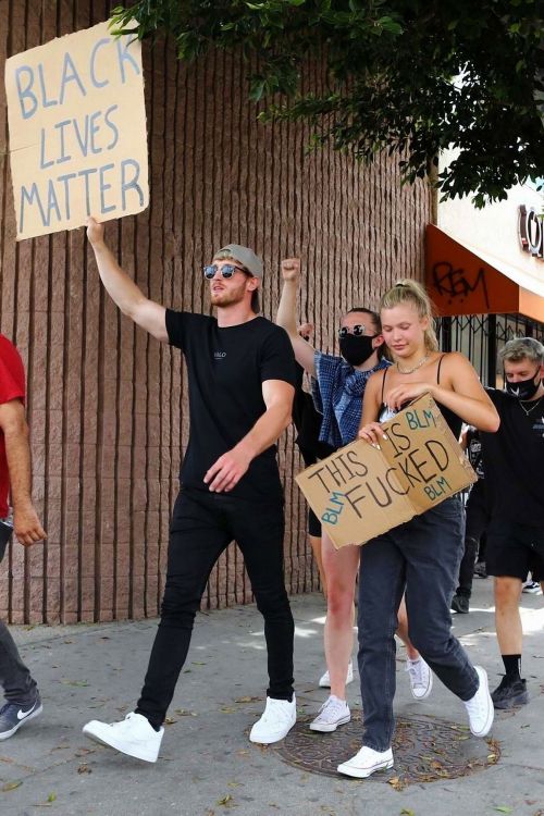 Josie Canseco Out Protesting in West Hollywood 2020/06/03 4