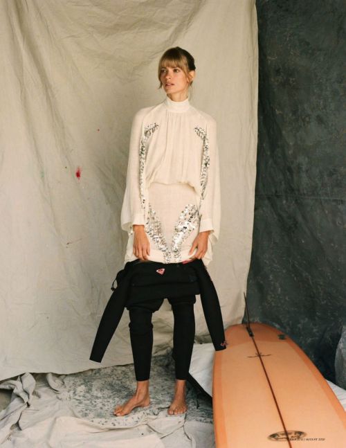 Julia Stegner in Vogue Magazine, Germany July 2020 12