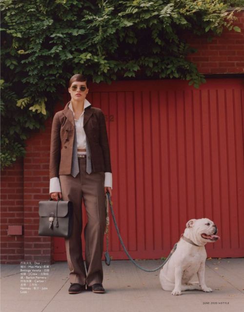 Julia van Os in Instyle Magazine, Taiwan June 2020 3