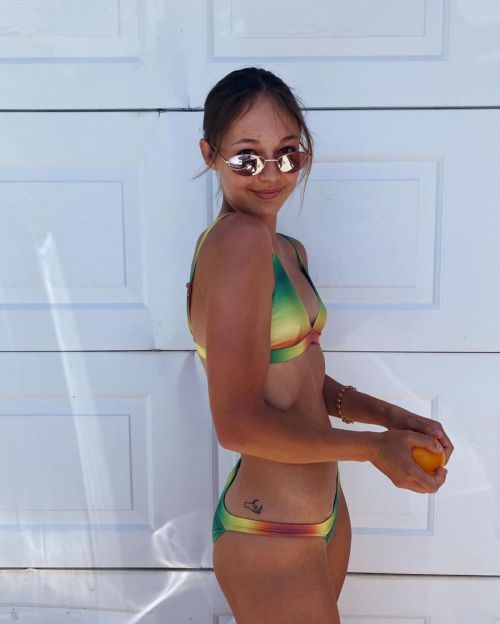 Juliet Doherty in Bikini Photos Shared in Instagram 2020/06/20 1