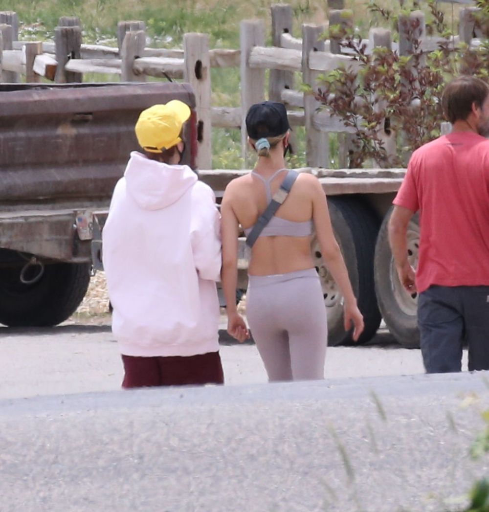 Justin Bieber and Hailey Bieber on Vacation in Utah 2020/06/05