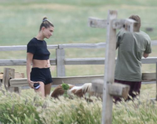 Justin Bieber and Hailey Bieber Out at National Park in Utah 2020/06/06 2