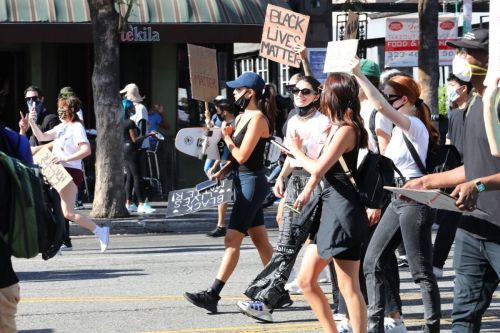 Kaia Gerber, Margaret Qualley, Eiza Gonzalez and Madelaine Petsch at Black Lives Matter Protest in Los Angeles 2020/06/07 12