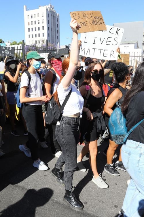 Kaia Gerber, Margaret Qualley, Eiza Gonzalez and Madelaine Petsch at Black Lives Matter Protest in Los Angeles 2020/06/07