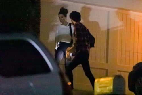 Kate Beckinsale and Goody Grace at In-N-Out Burger in Los Angeles 2020/06/06 2