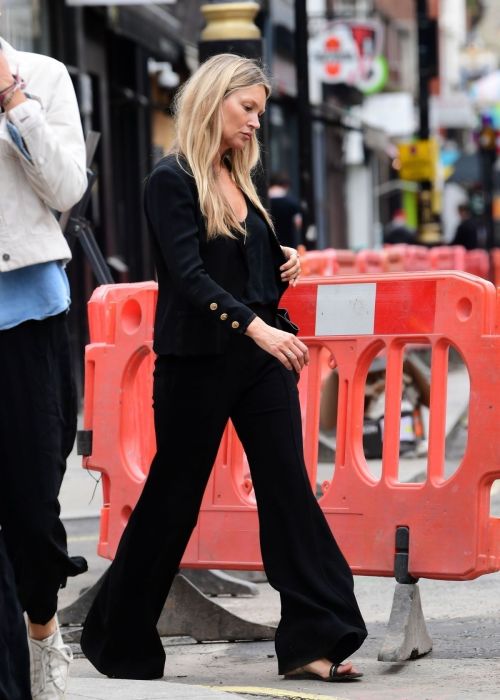 Kate Moss Out and About in London 2020/06/19 10