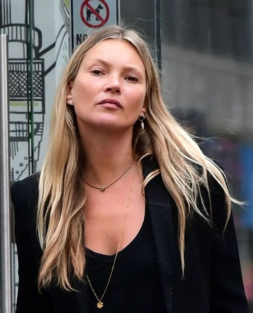 Kate Moss Out and About in London 2020/06/19 13