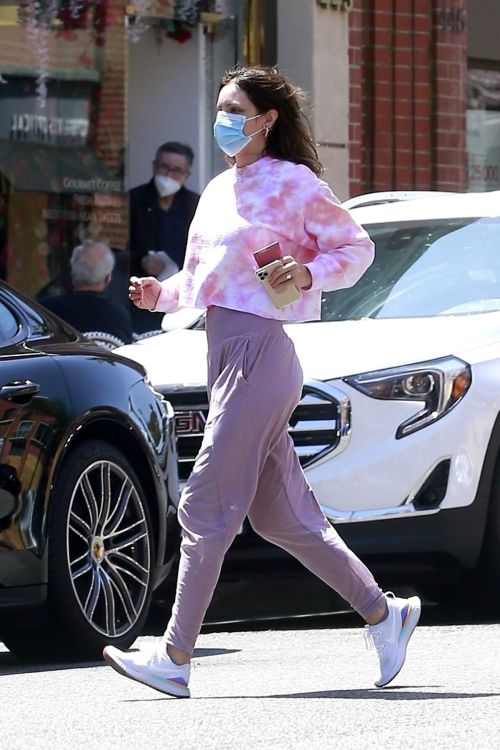Katharine McPhee Picking Up Takeout in Beverly Hills 2020/06/21 6